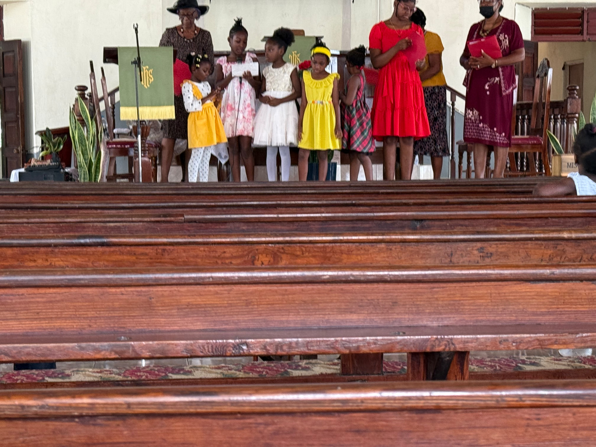 Church presentation to young students